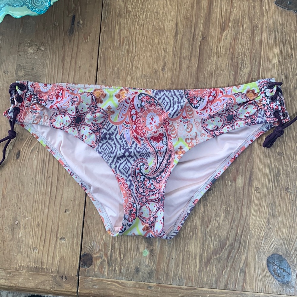 Victoria’s Secret bikini bottoms
